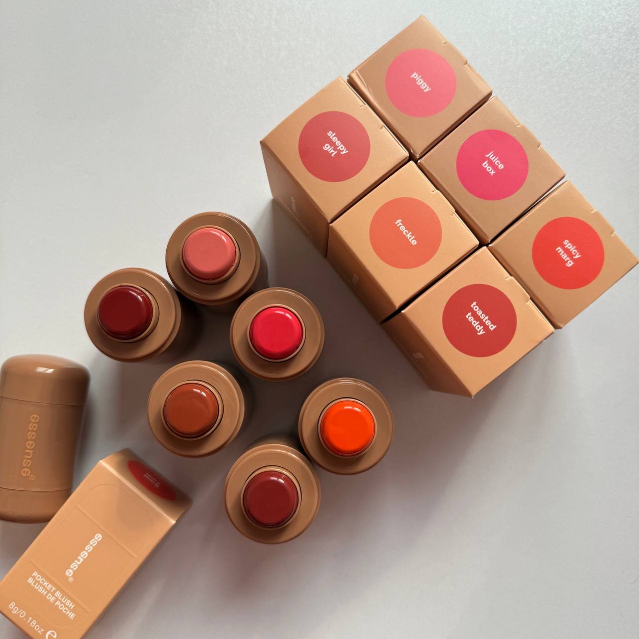 رژگونه استیکی جیبی رود (Rhode Pocket Blush) با 6 رنگ
