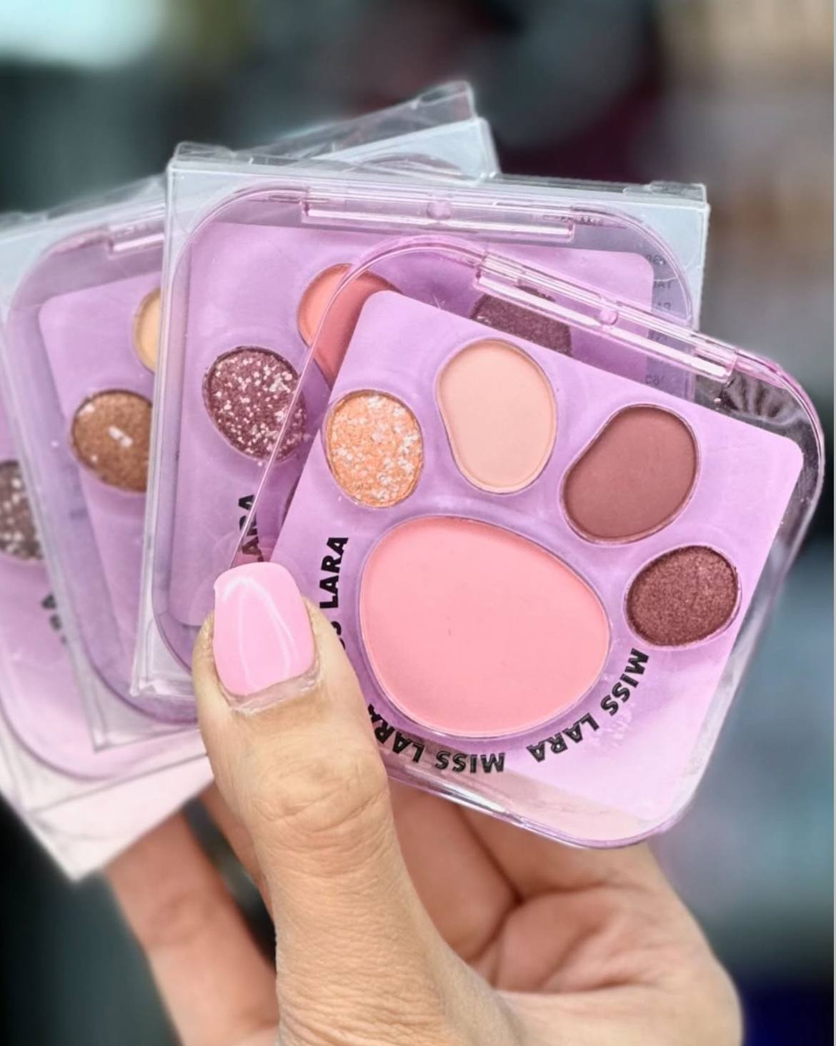 سایه چشم پنجه گربه میس لارا Miss...