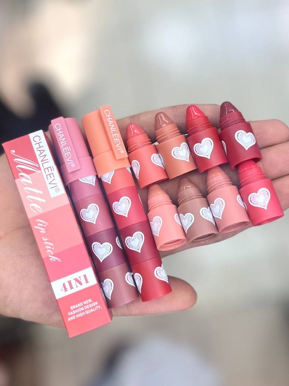 رژ لب جامد طبقاتی چنل وی در...